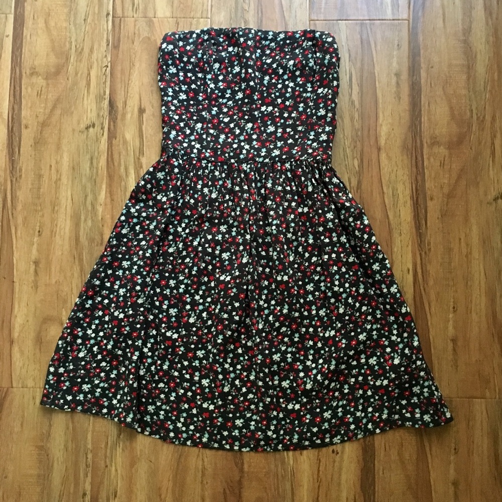 Hollister Floral Sleeveless Dress